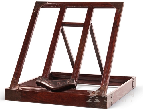 3006明末至清初 黄花梨折叠式大镜架估价220,000 — 300,000港币