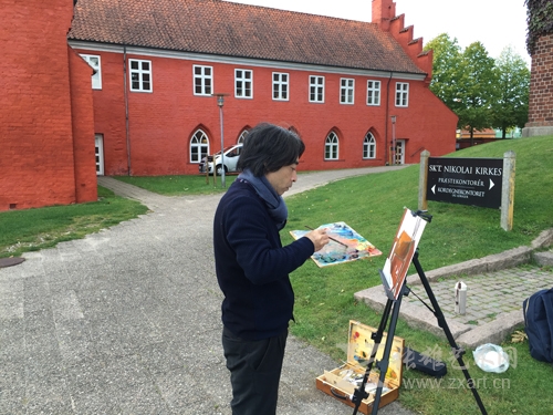 协会常务理事、福建画院专职油画家、青年画院秘书长冯巍本次也随团赴丹麦